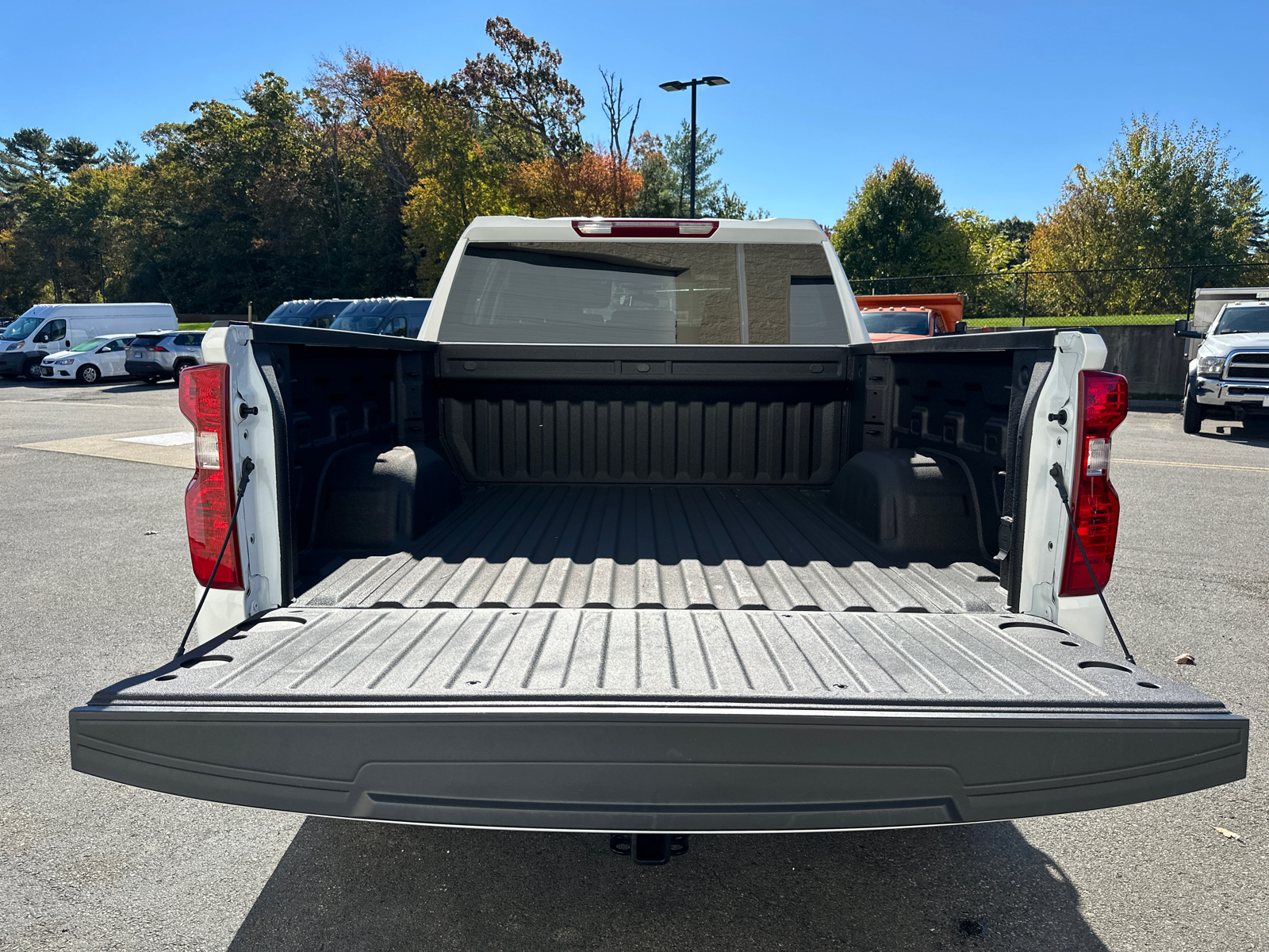 2024 Chevrolet Silverado 1500 Custom 9