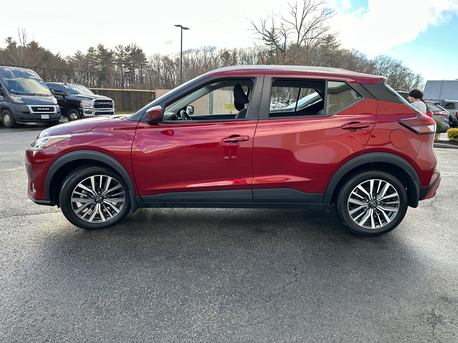 2022 Nissan Kicks SV 5