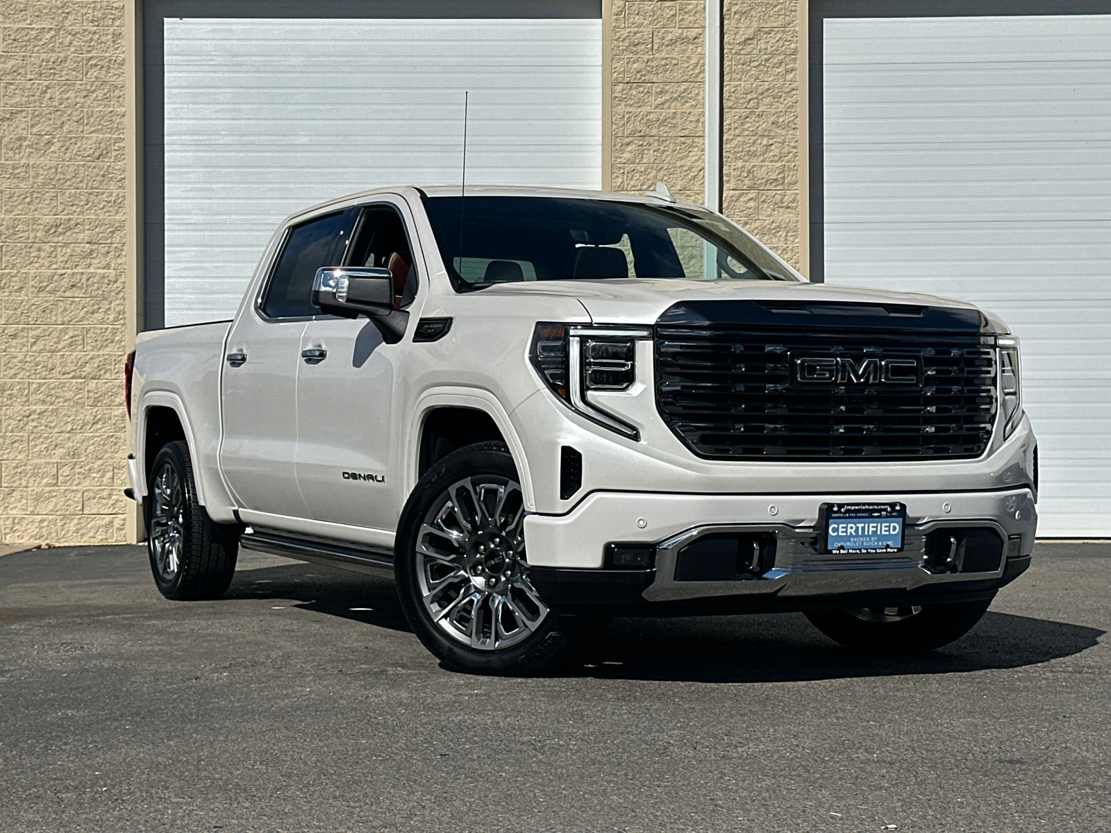 2024 GMC Sierra 1500 Denali Ultimate 1