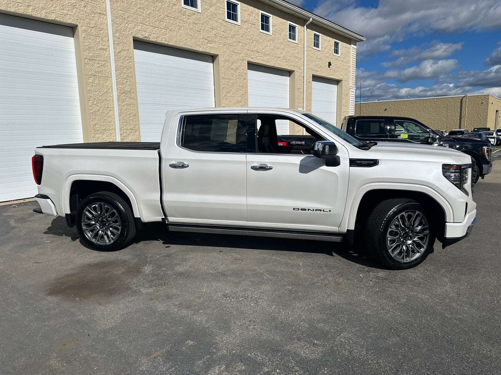 2024 GMC Sierra 1500 Denali Ultimate 11