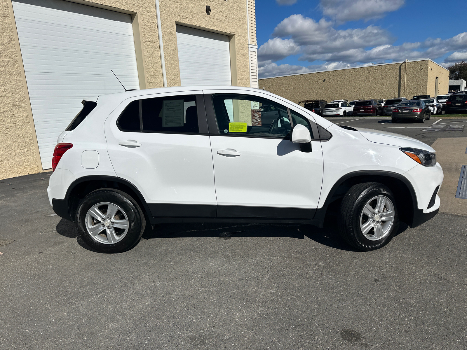 2021 Chevrolet Trax LS 11