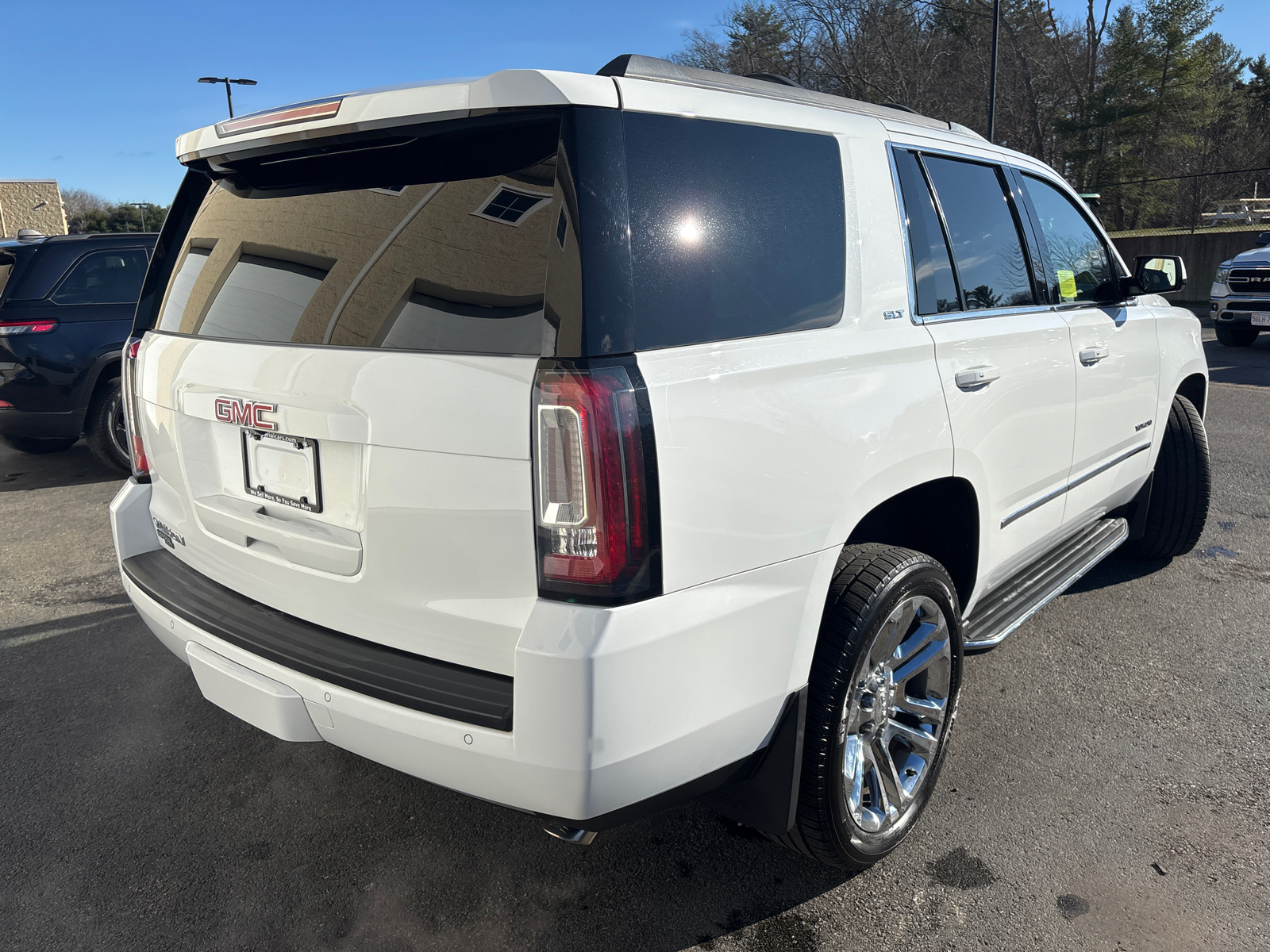 2016 GMC Yukon SLT 10