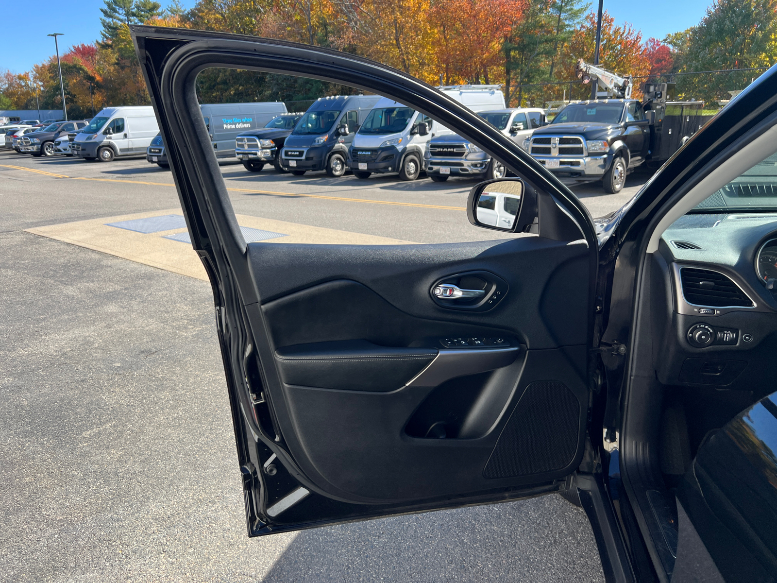 2019 Jeep Cherokee Limited 17