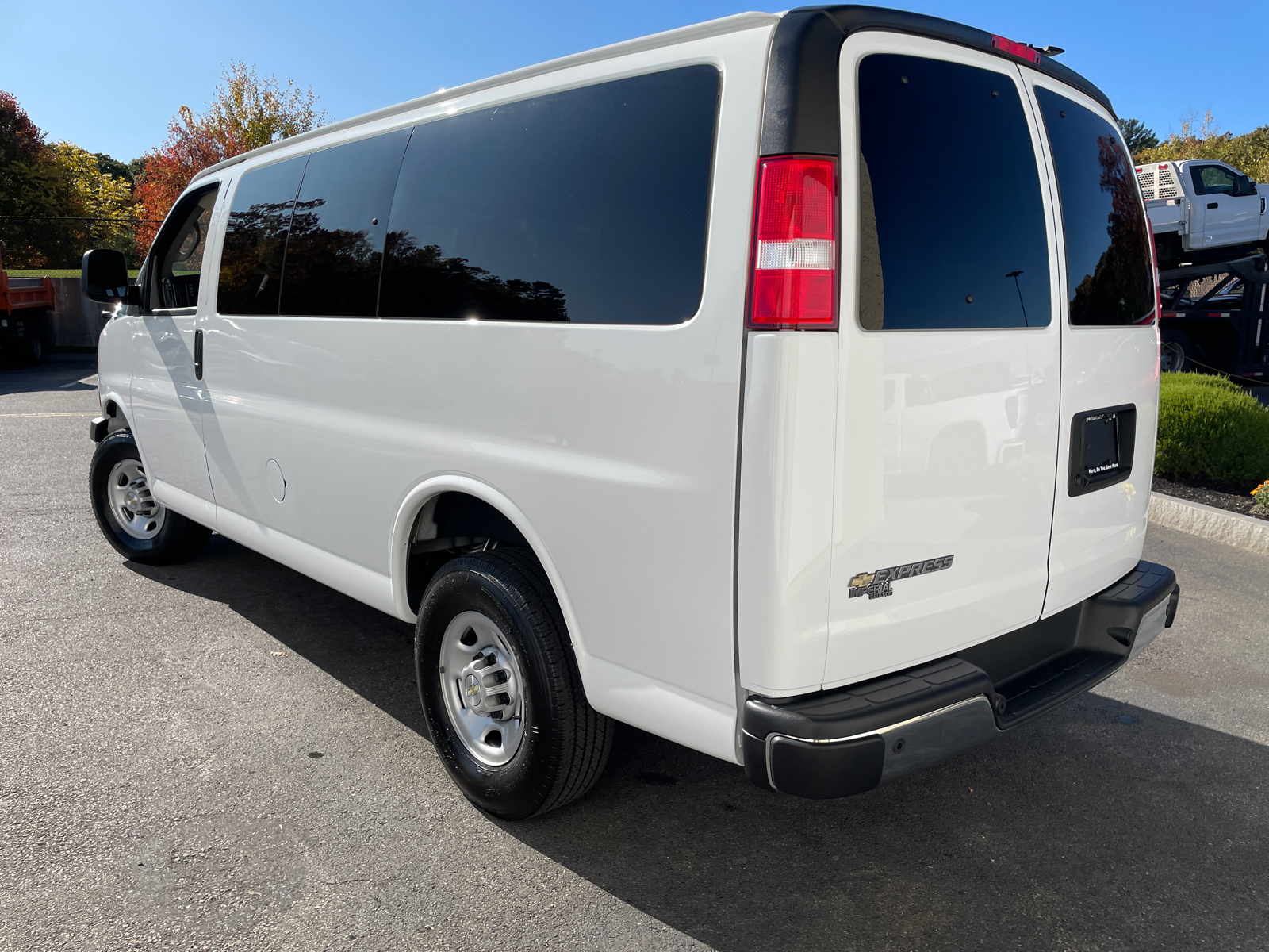 2023 Chevrolet Express 3500 LS 7