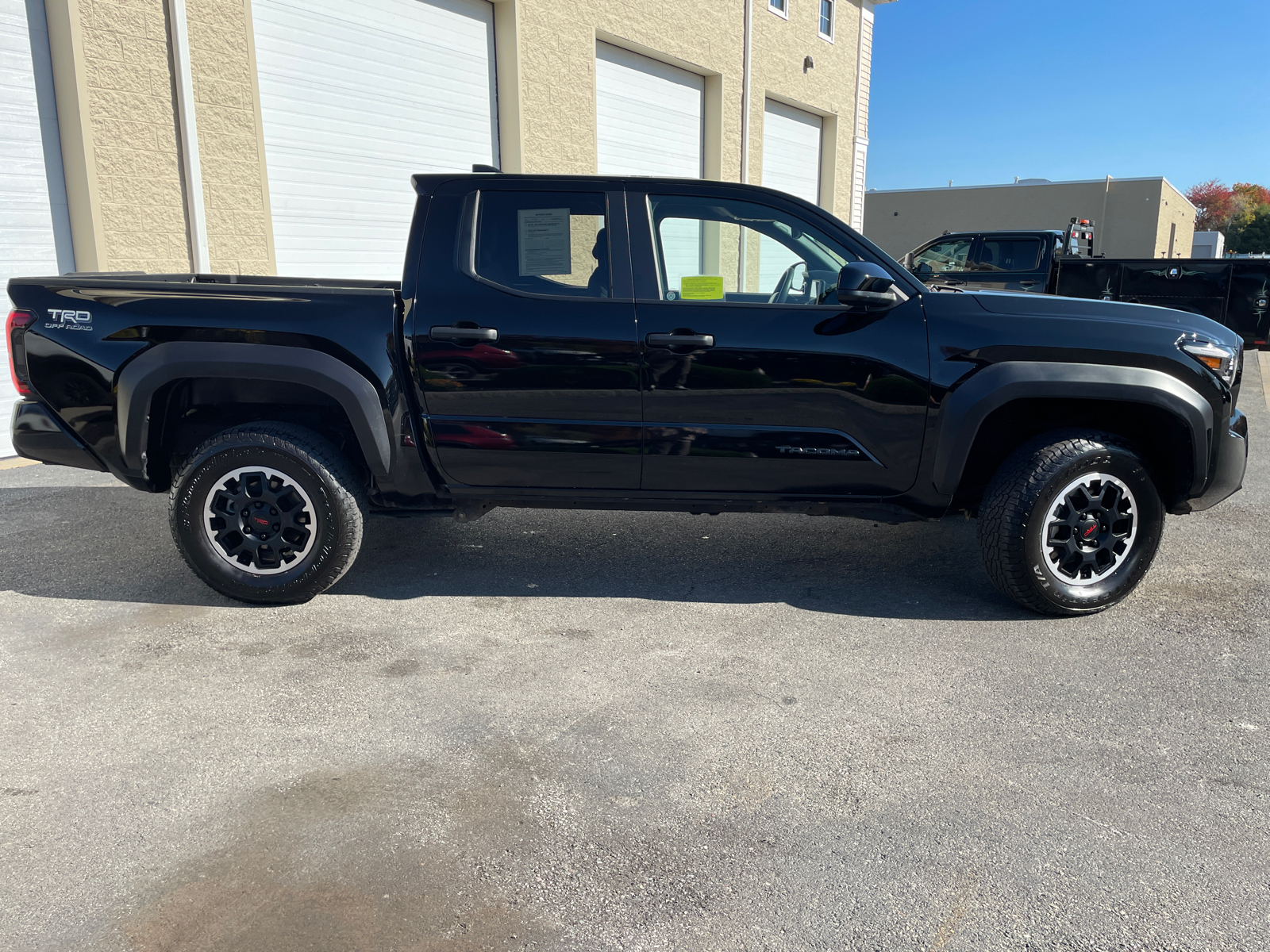 2024 Toyota Tacoma TRD Off-Road 12