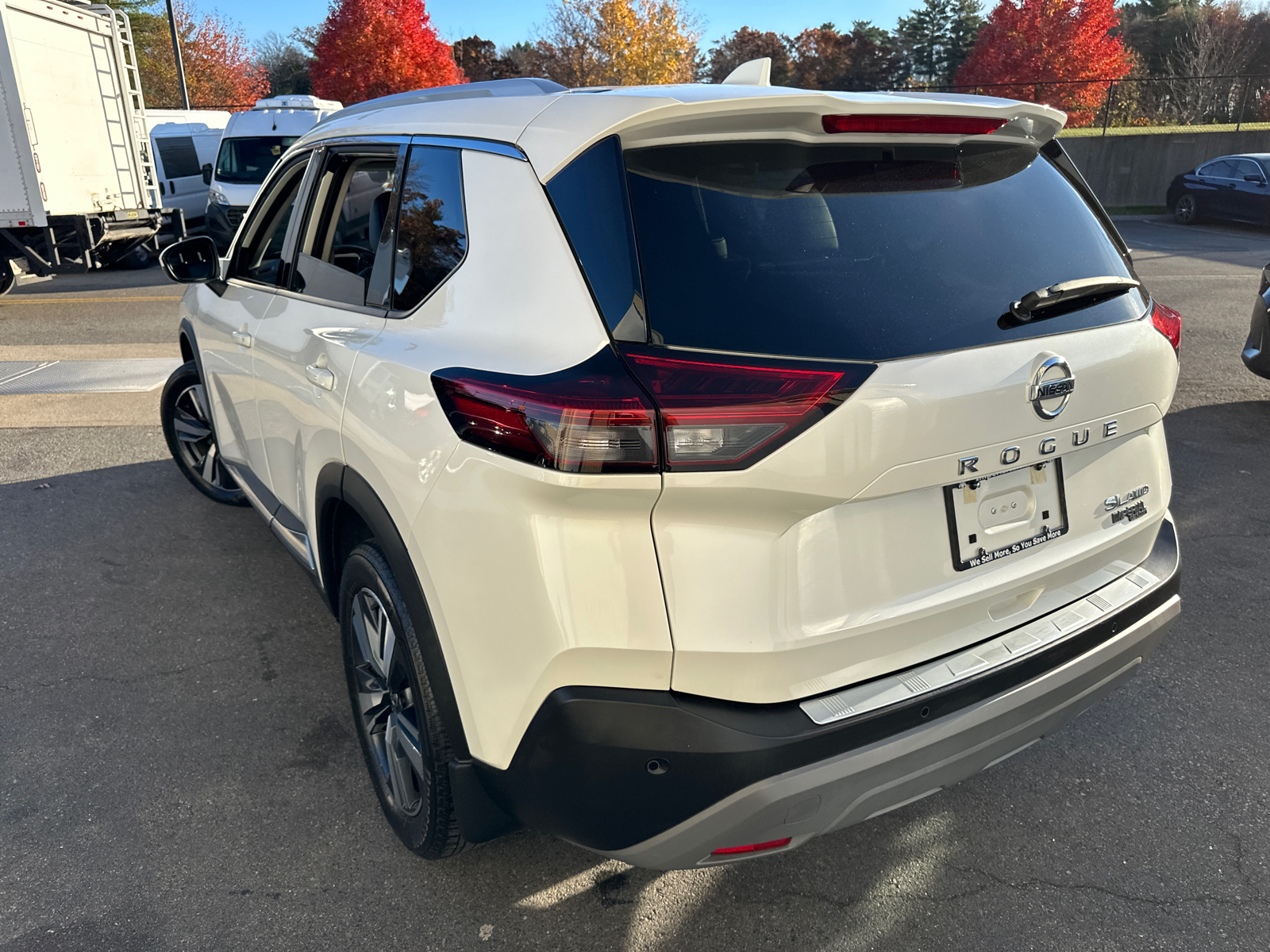 2021 Nissan Rogue SL 8