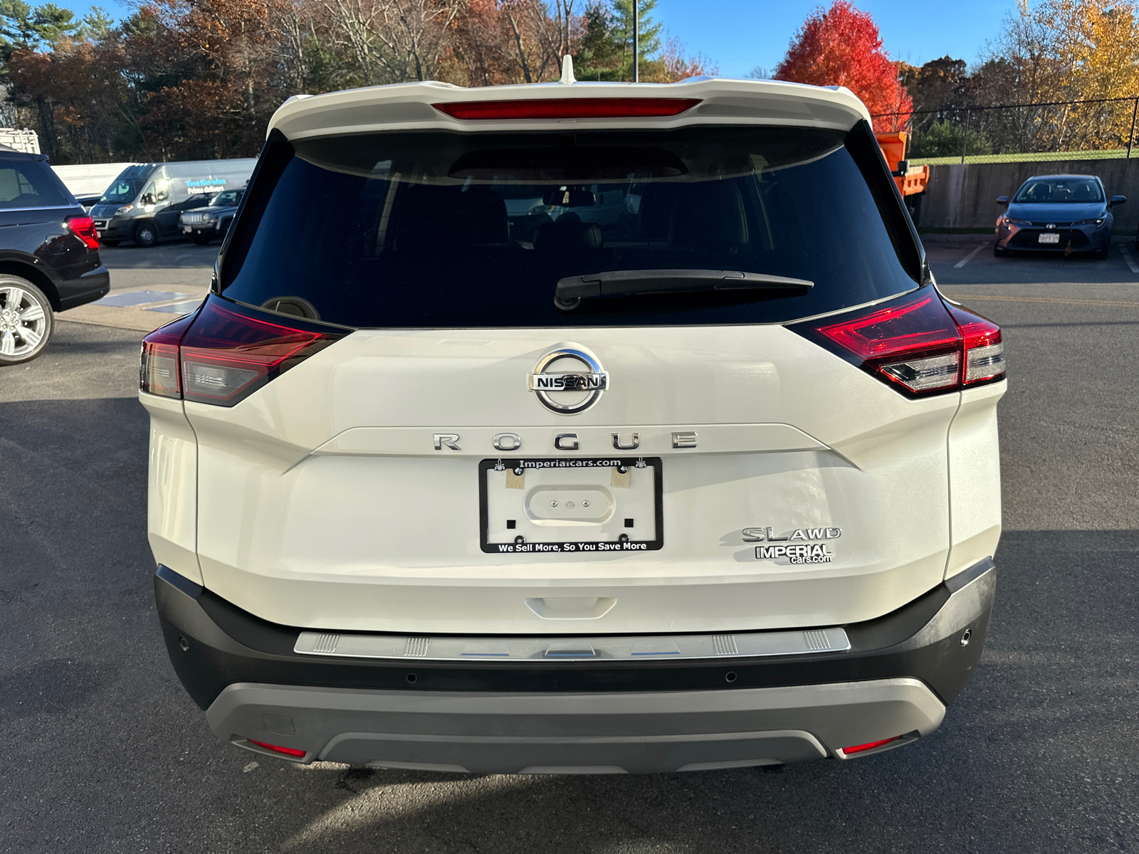 2021 Nissan Rogue SL 9