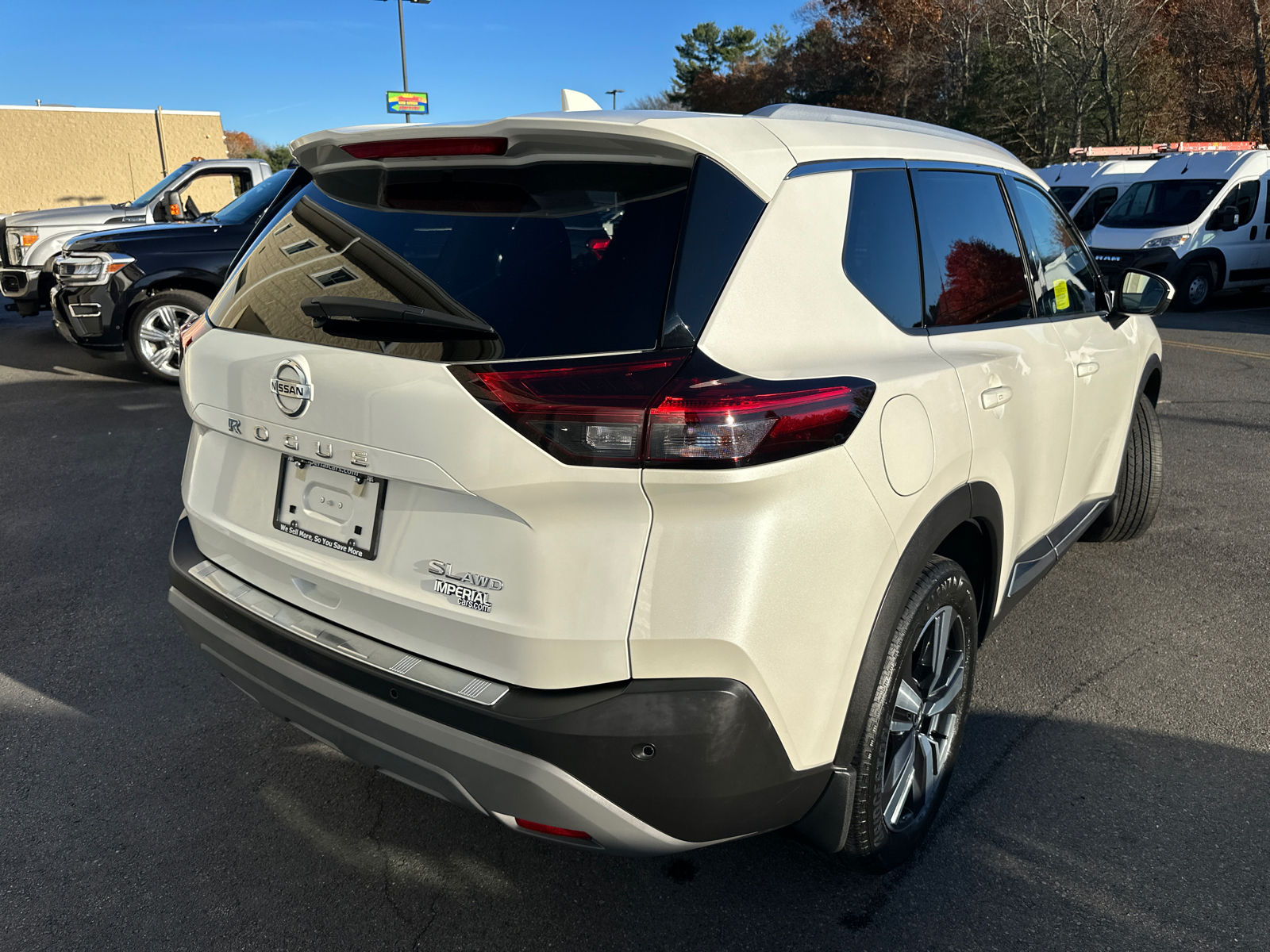 2021 Nissan Rogue SL 11