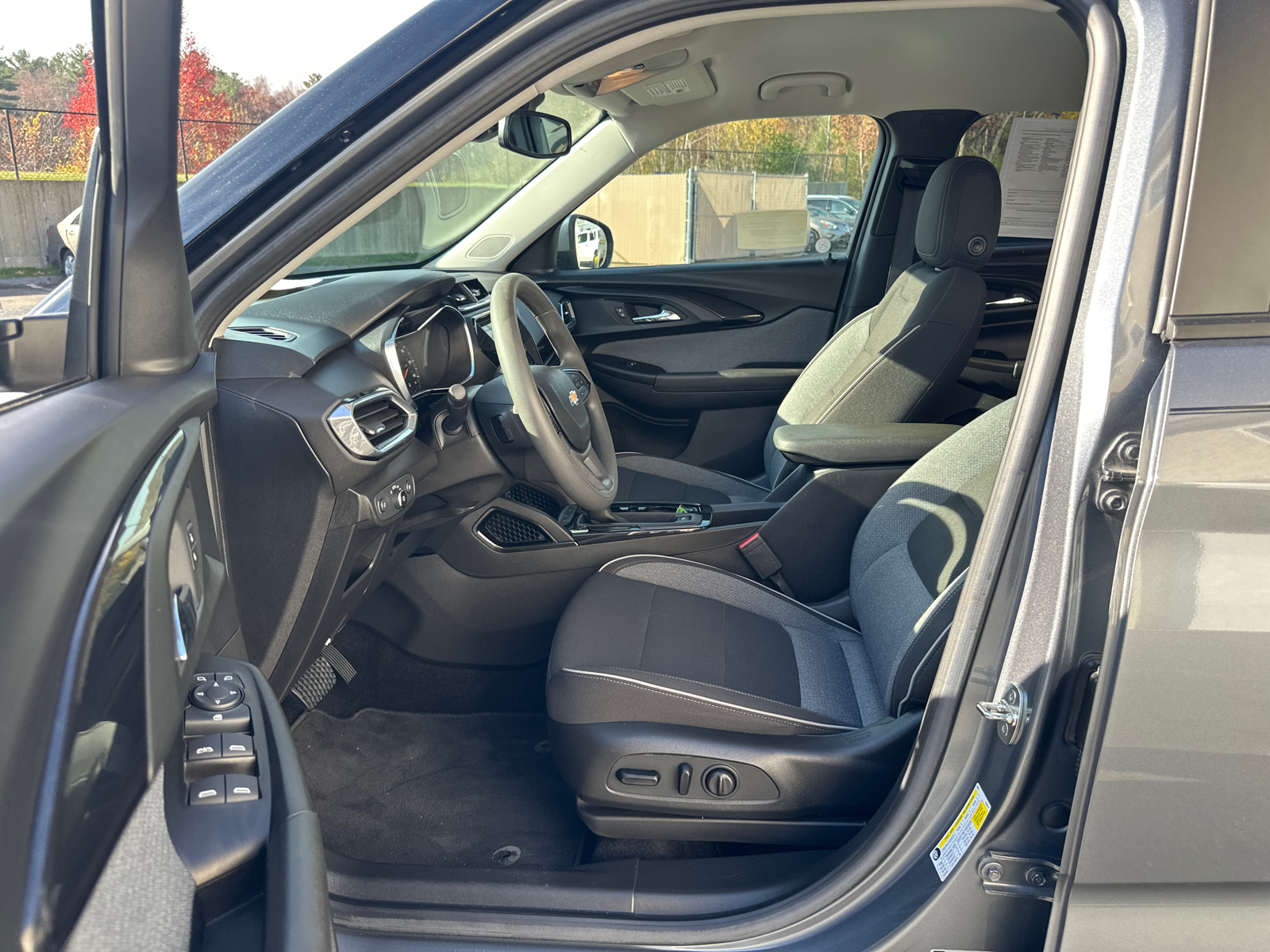 2022 Chevrolet TrailBlazer LT 29