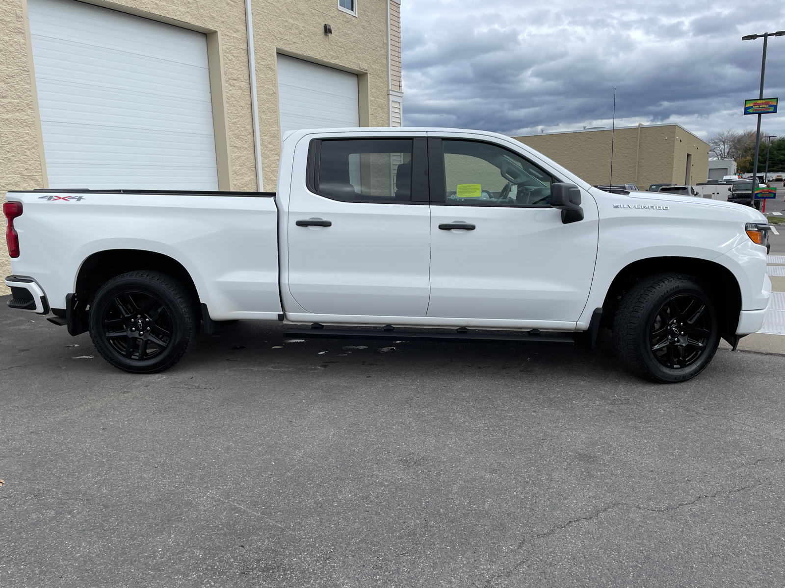 2022 Chevrolet Silverado 1500 Custom 13