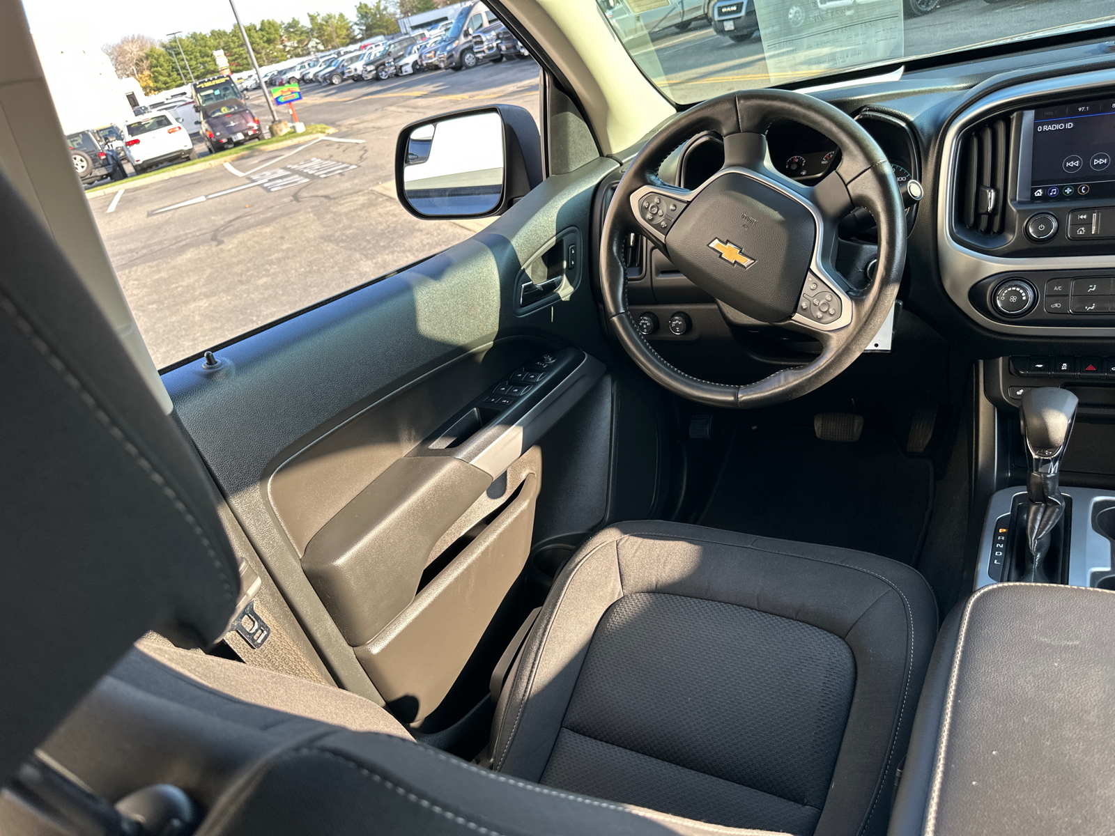 2022 Chevrolet Colorado LT 16