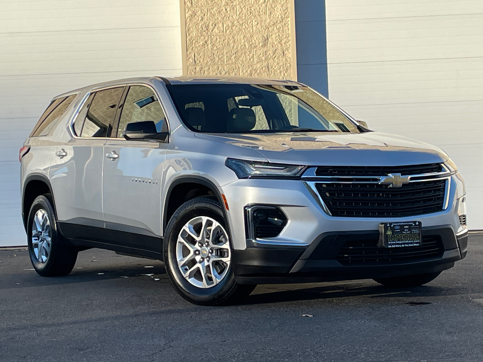 2022 Chevrolet Traverse LS 1