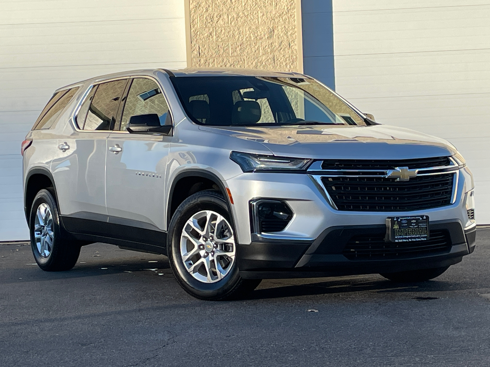 2022 Chevrolet Traverse LS 2