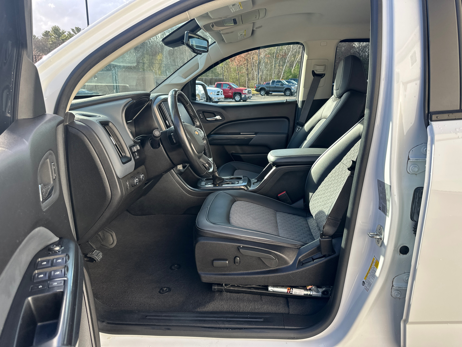 2021 Chevrolet Colorado Z71 31