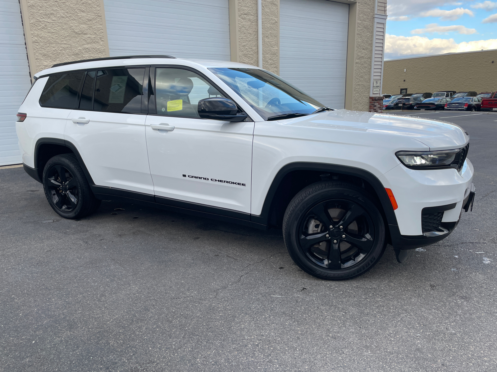 2023 Jeep Grand Cherokee L Altitude 13