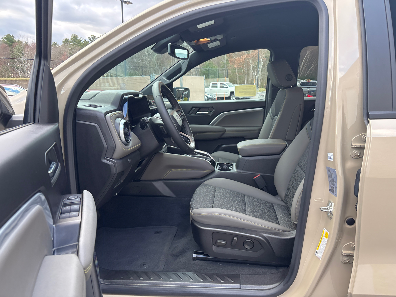 2024 Chevrolet Colorado ZR2 30