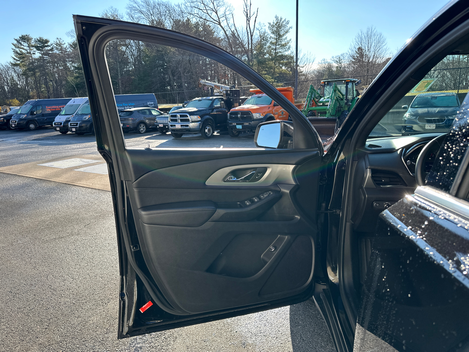 2023 Chevrolet Traverse LT 19