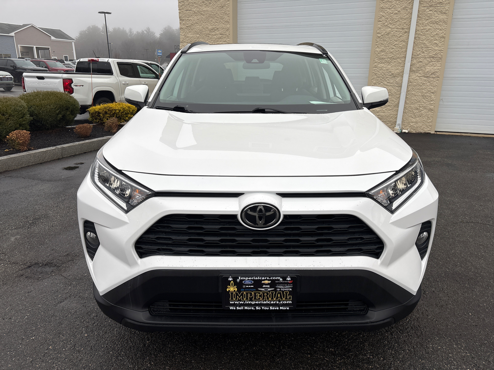 2021 Toyota RAV4 XLE 3