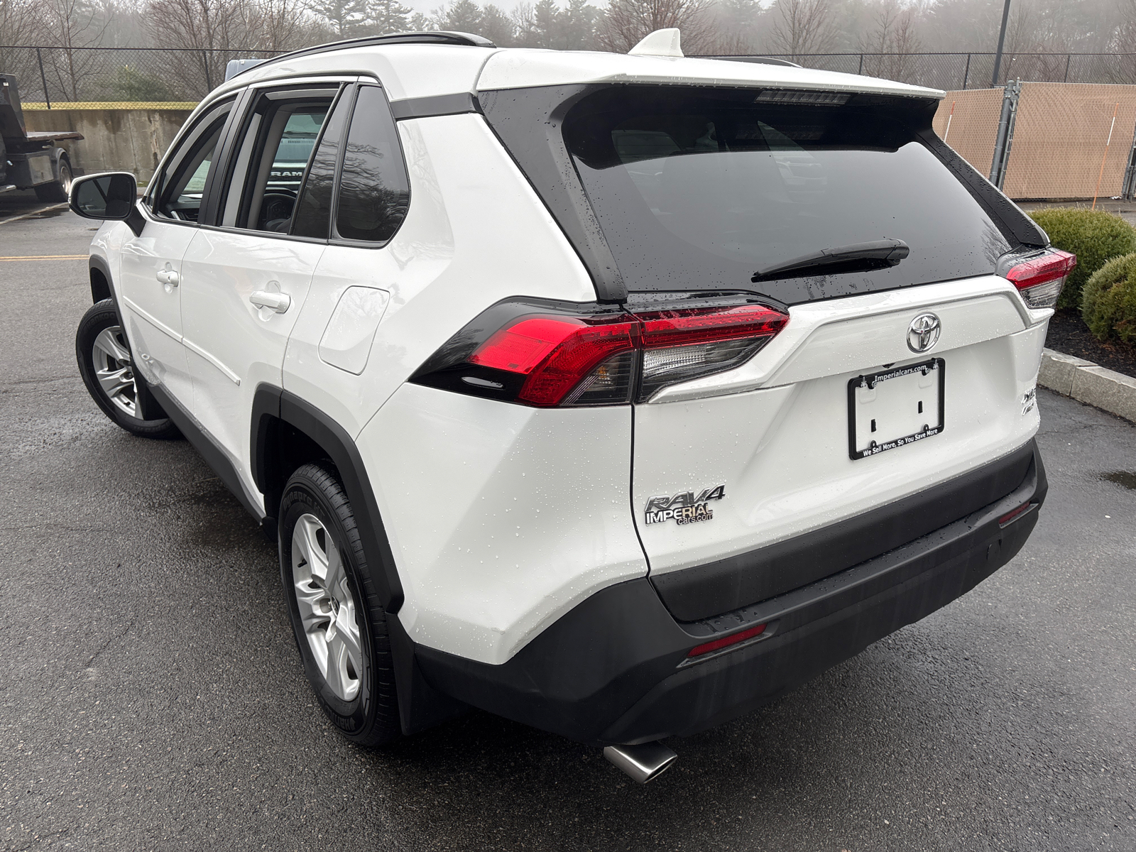 2021 Toyota RAV4 XLE 7