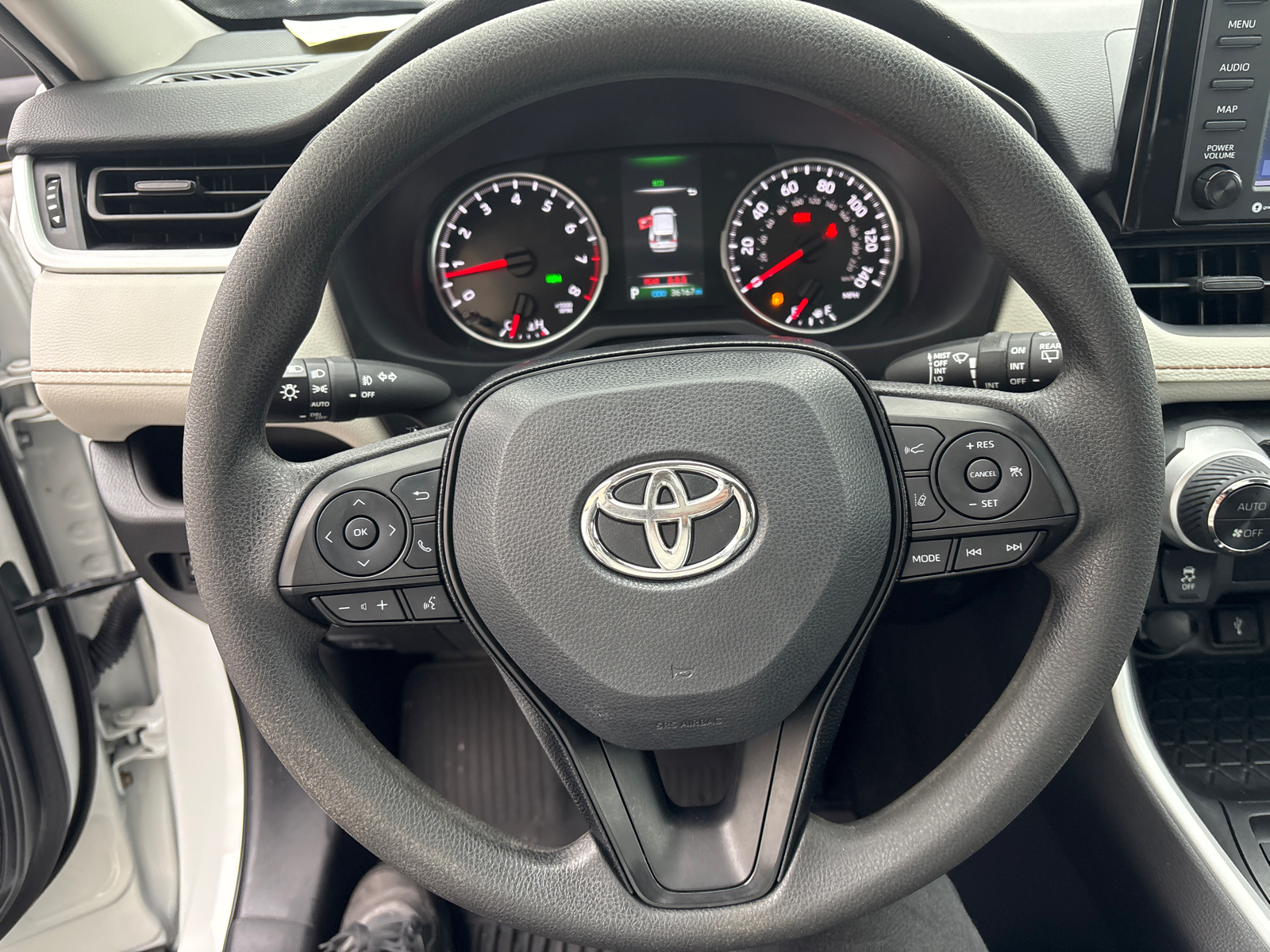 2021 Toyota RAV4 XLE 23