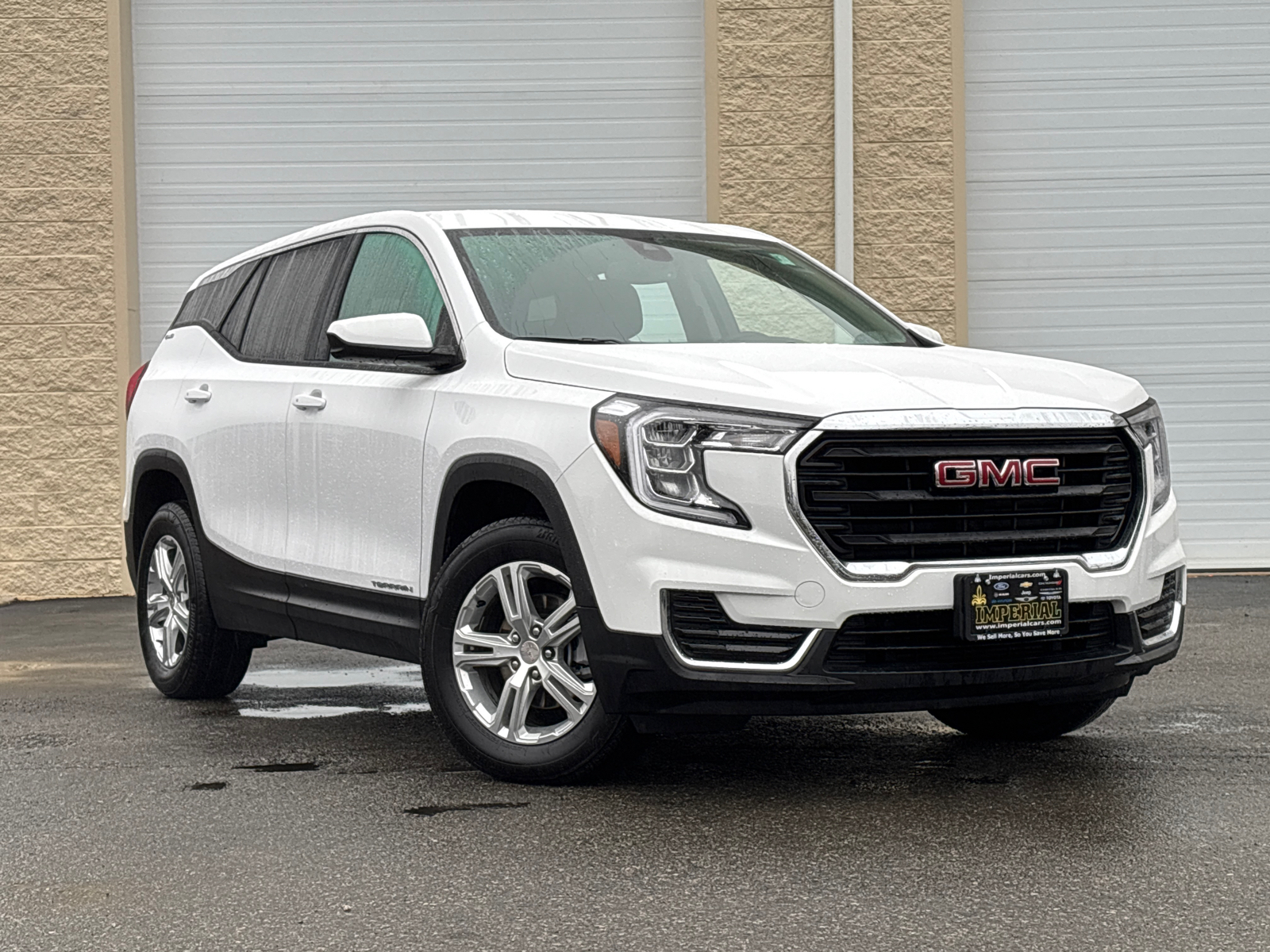 2024 GMC Terrain SLE 2