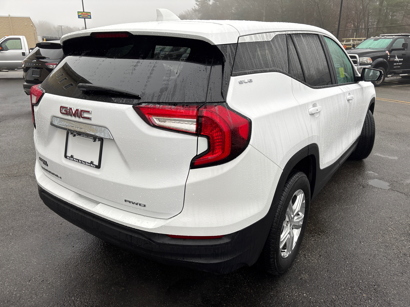 2024 GMC Terrain SLE 11