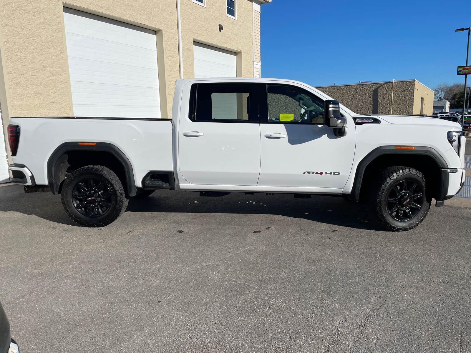 2024 GMC Sierra 2500HD AT4 14