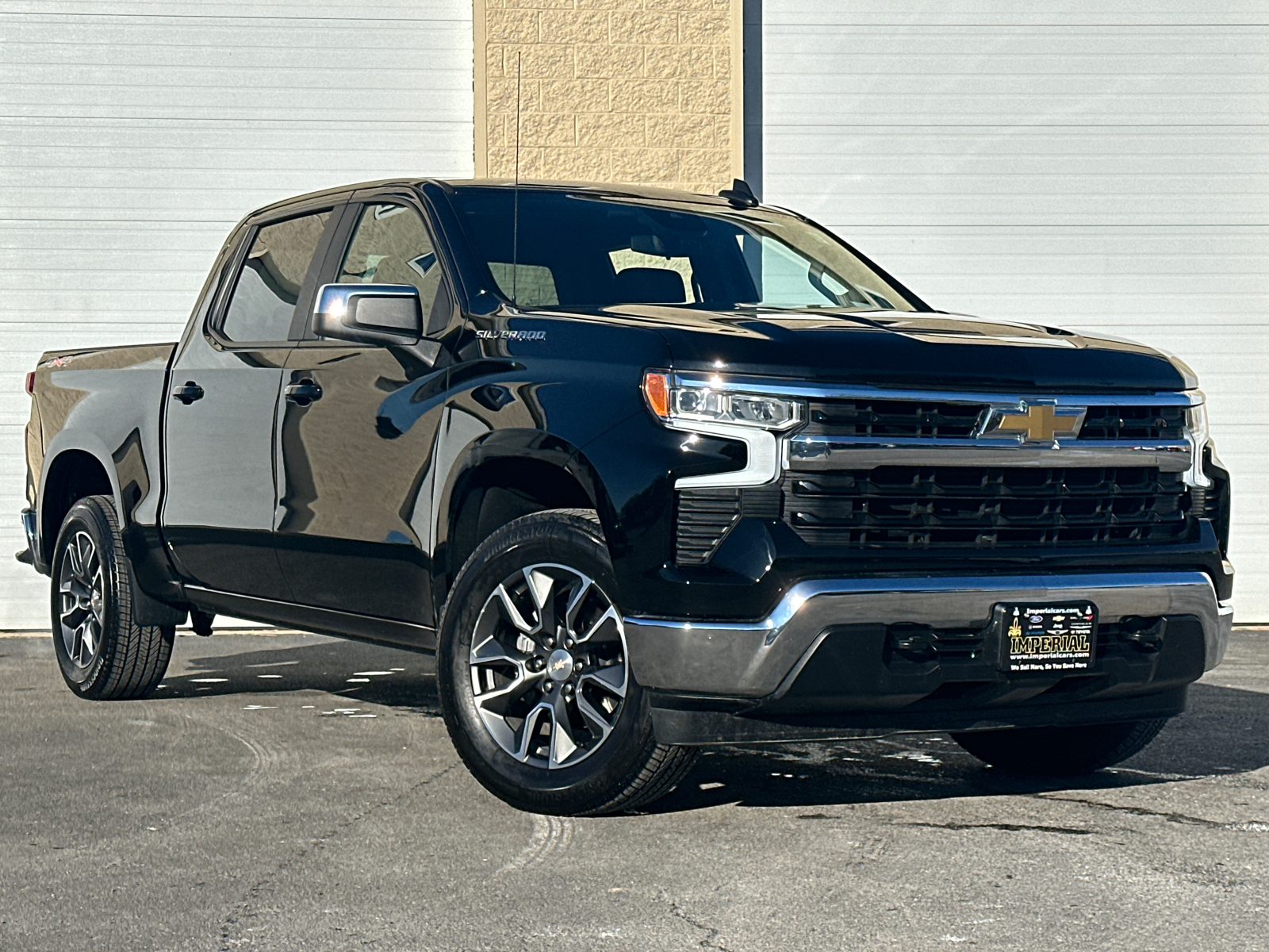 2024 Chevrolet Silverado 1500 LT 2