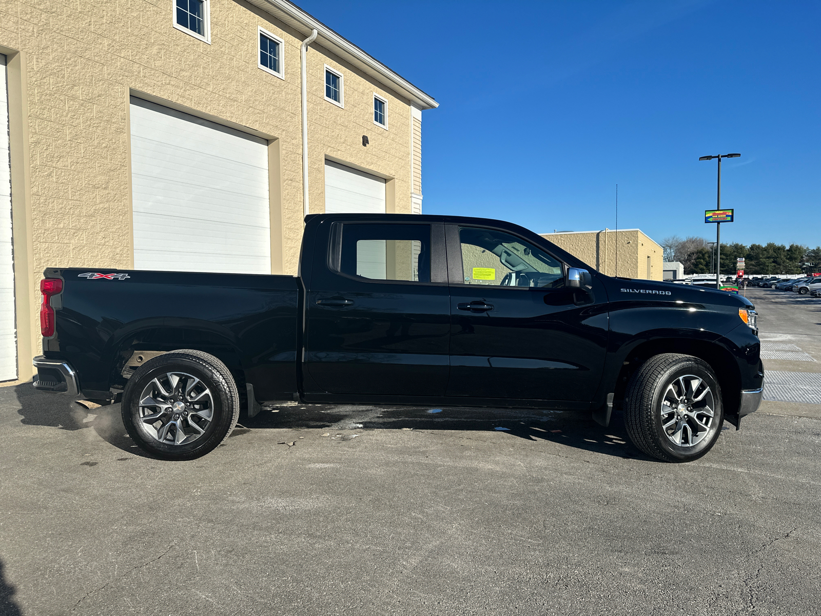 2024 Chevrolet Silverado 1500 LT 11