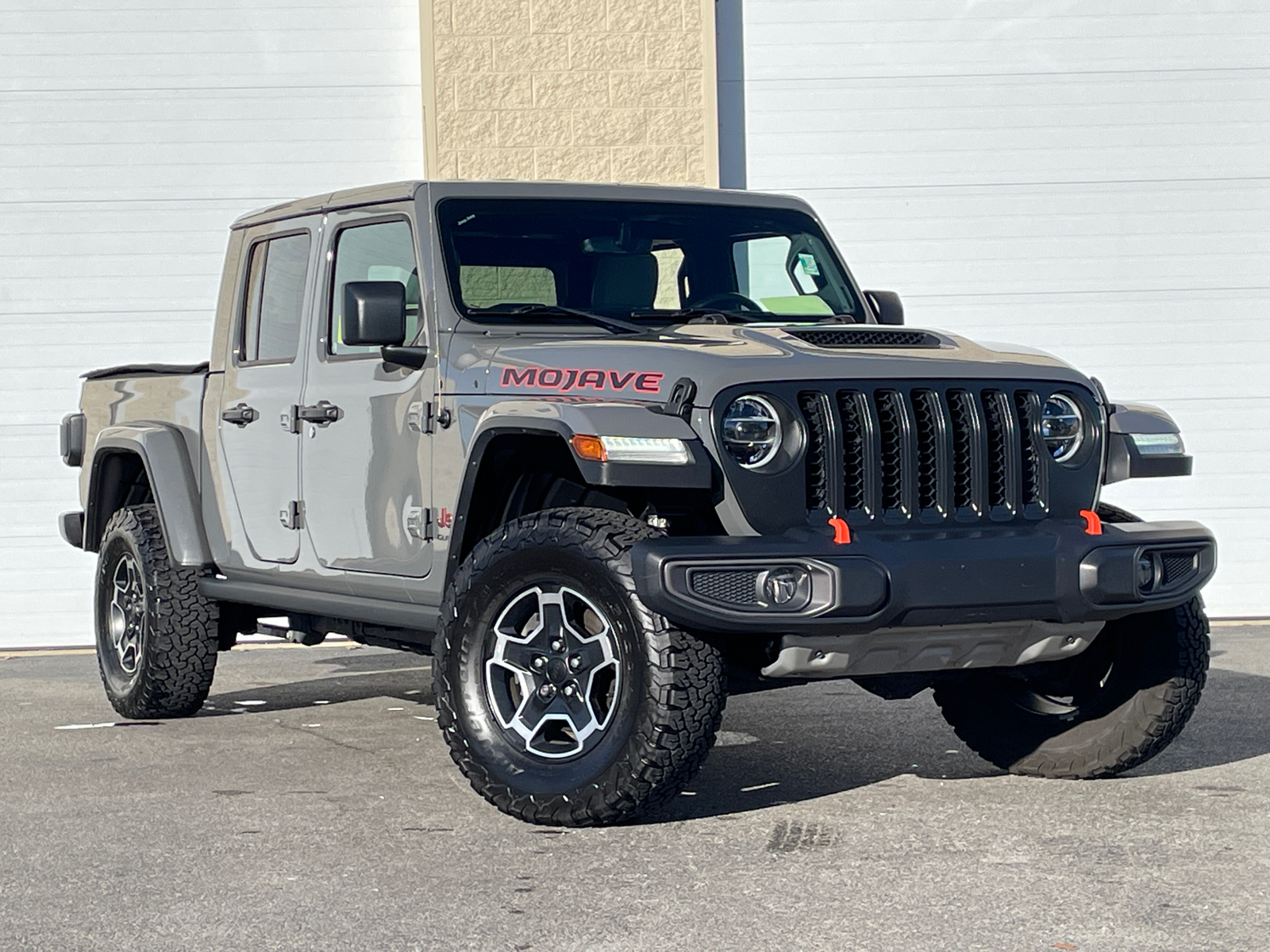 2020 Jeep Gladiator  1