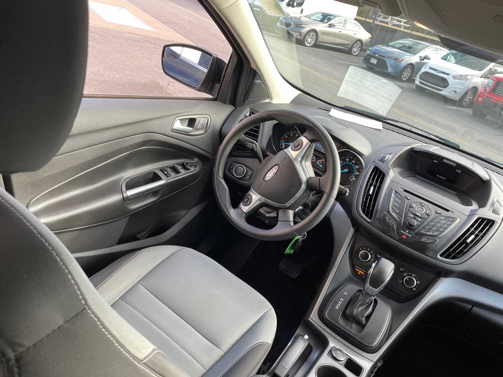 2016 Ford Escape SE 17