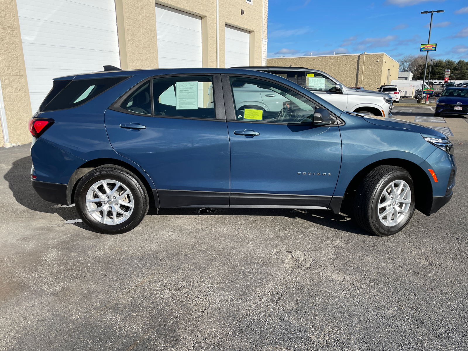 2024 Chevrolet Equinox LS 13