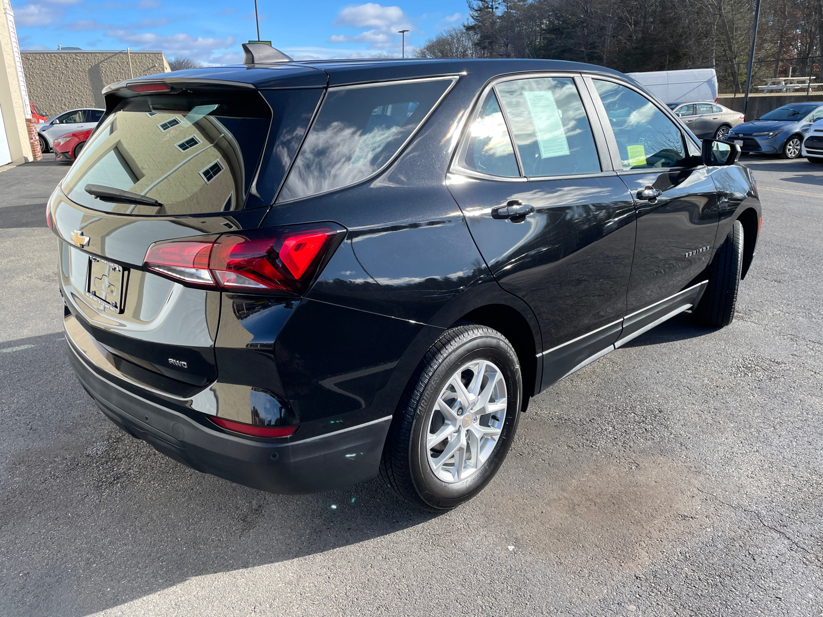 2024 Chevrolet Equinox LS 13