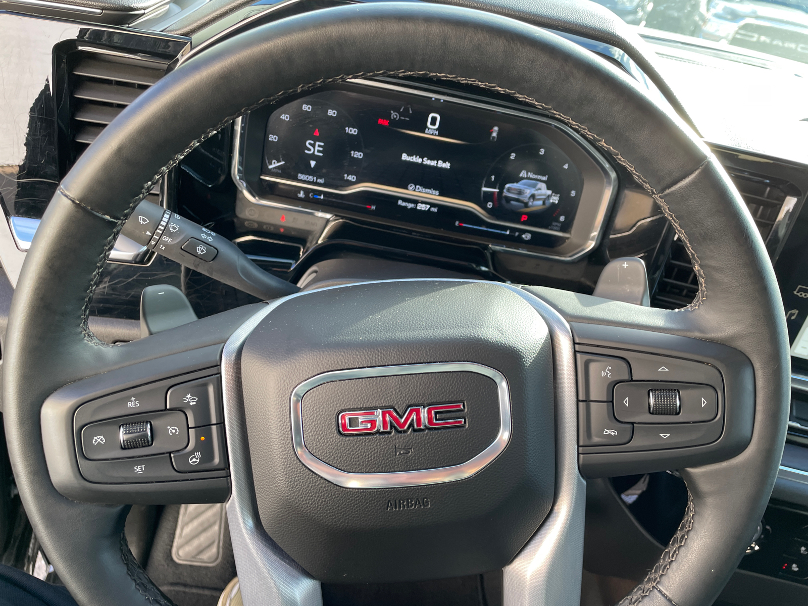 2024 GMC Sierra 1500 SLT 24