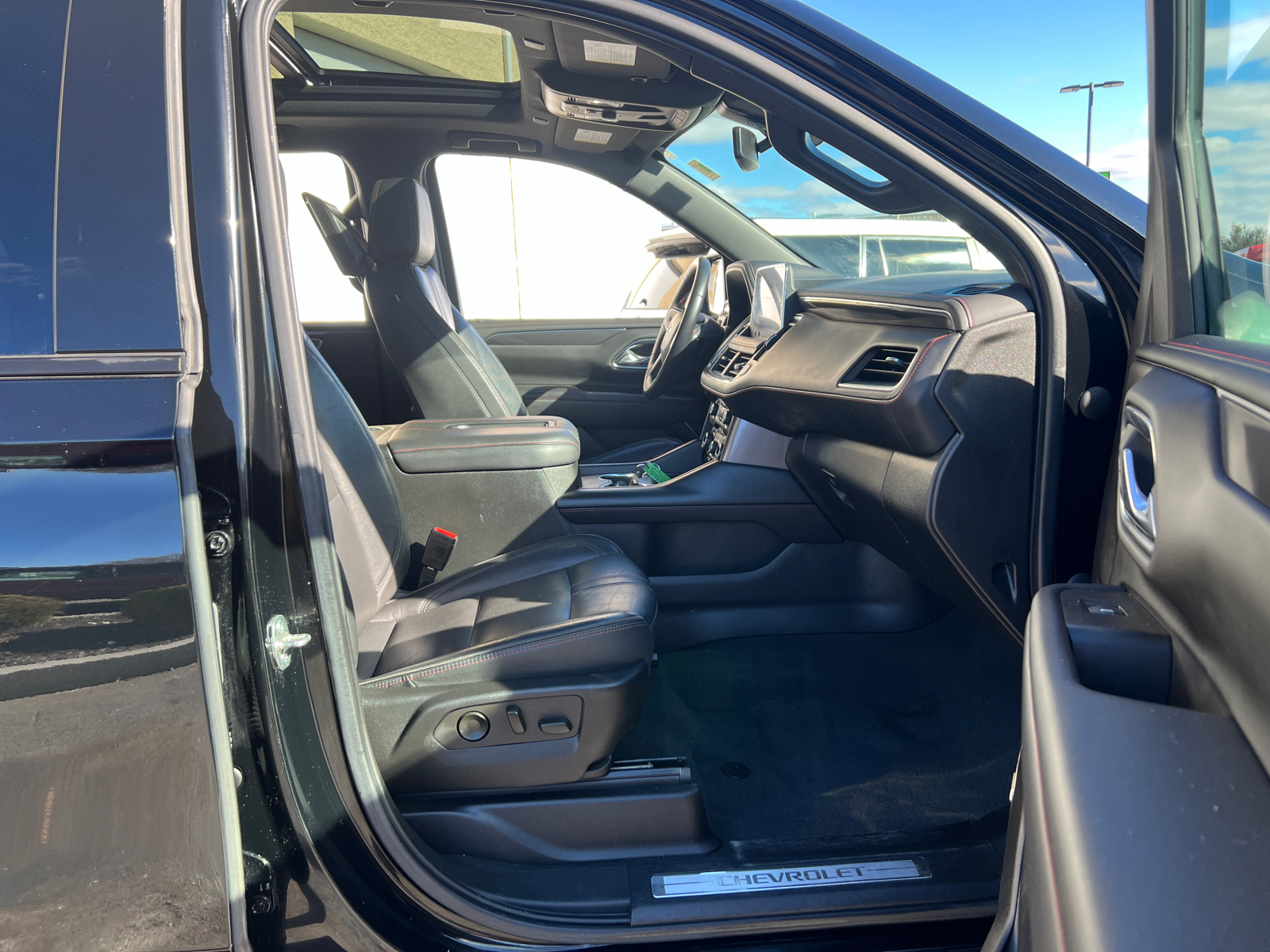 2021 Chevrolet Tahoe RST 39