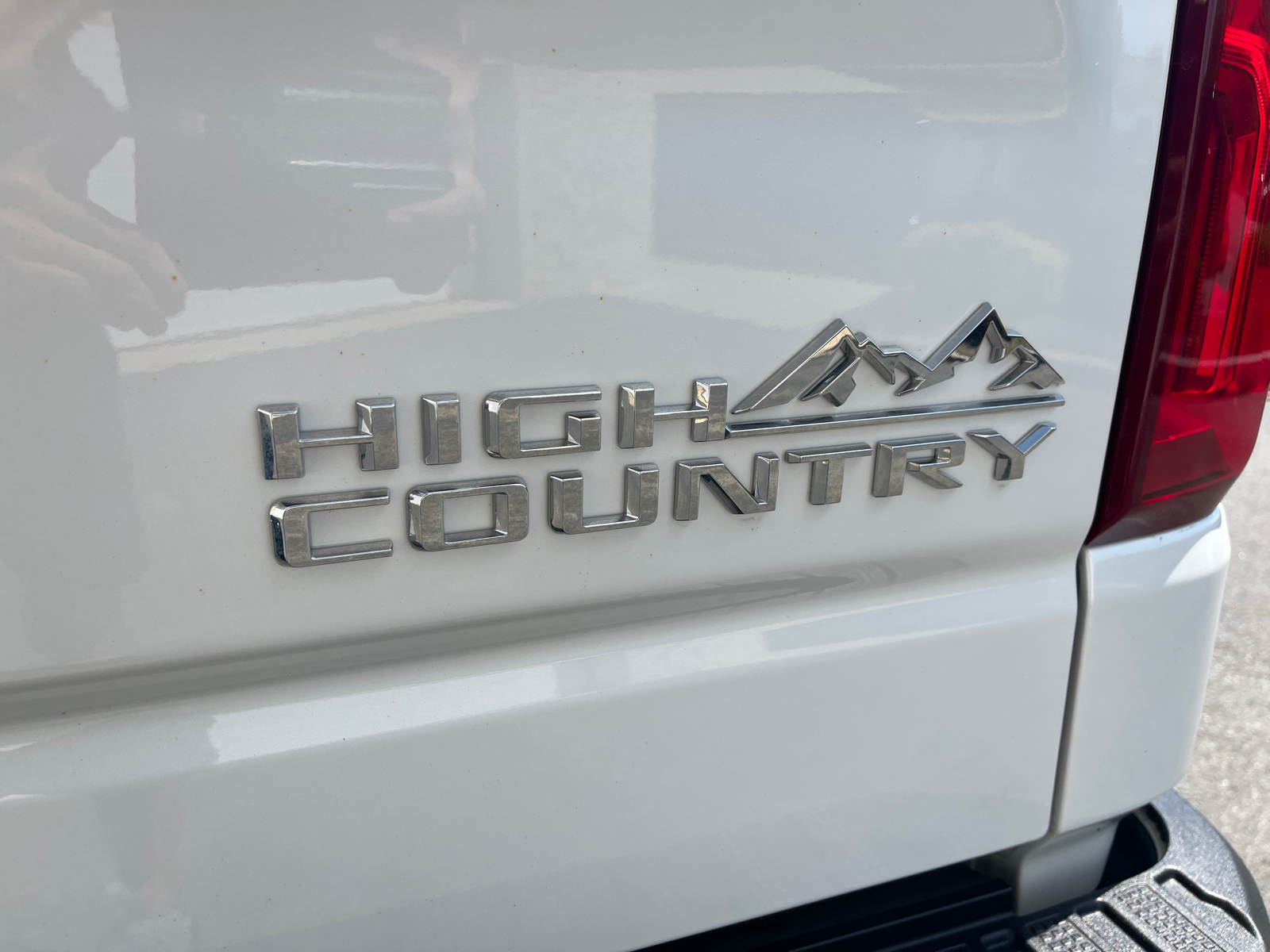 2023 Chevrolet Silverado 1500 High Country 12