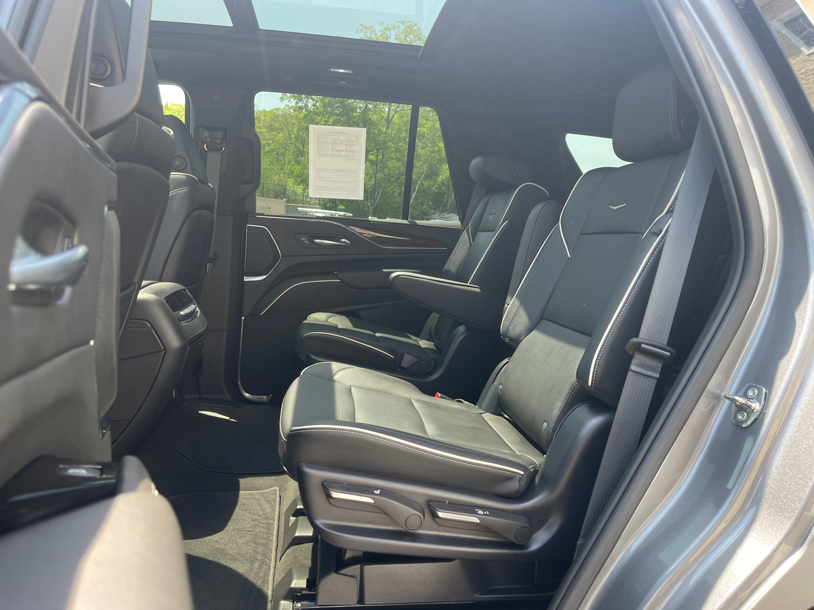 2021 Cadillac Escalade Premium Luxury 15