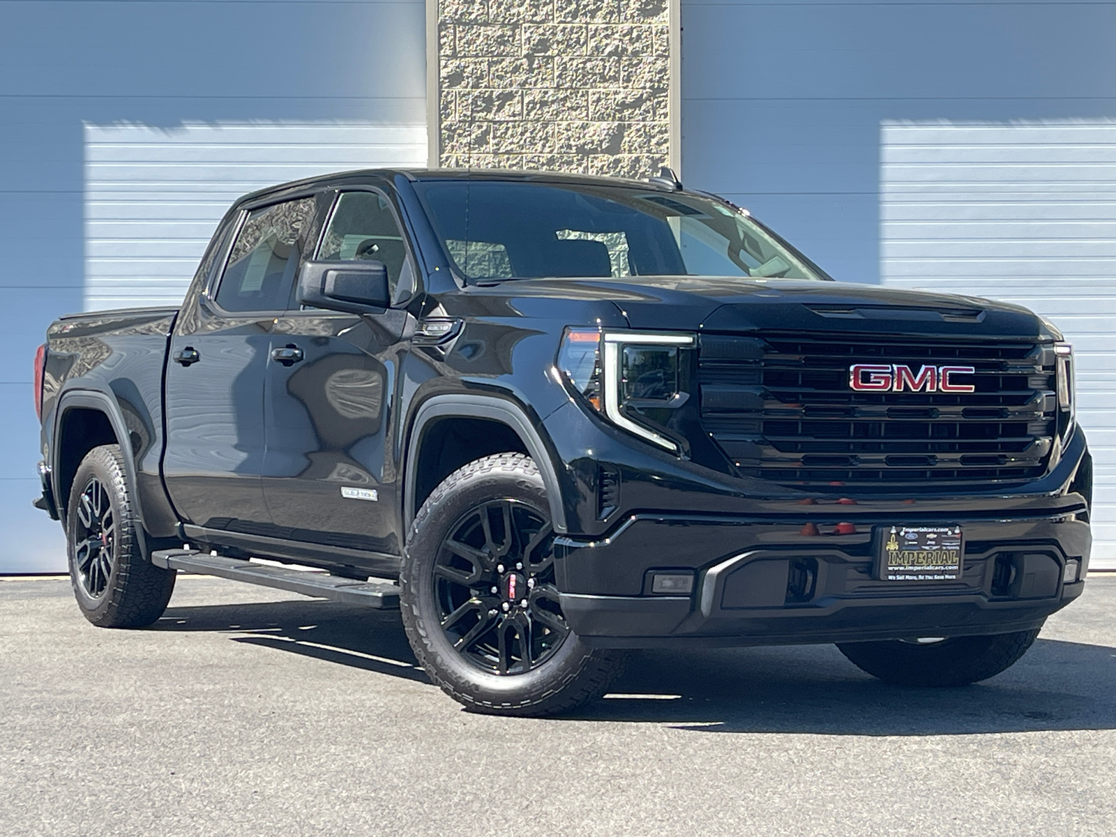 2022 GMC Sierra 1500 Elevation 2