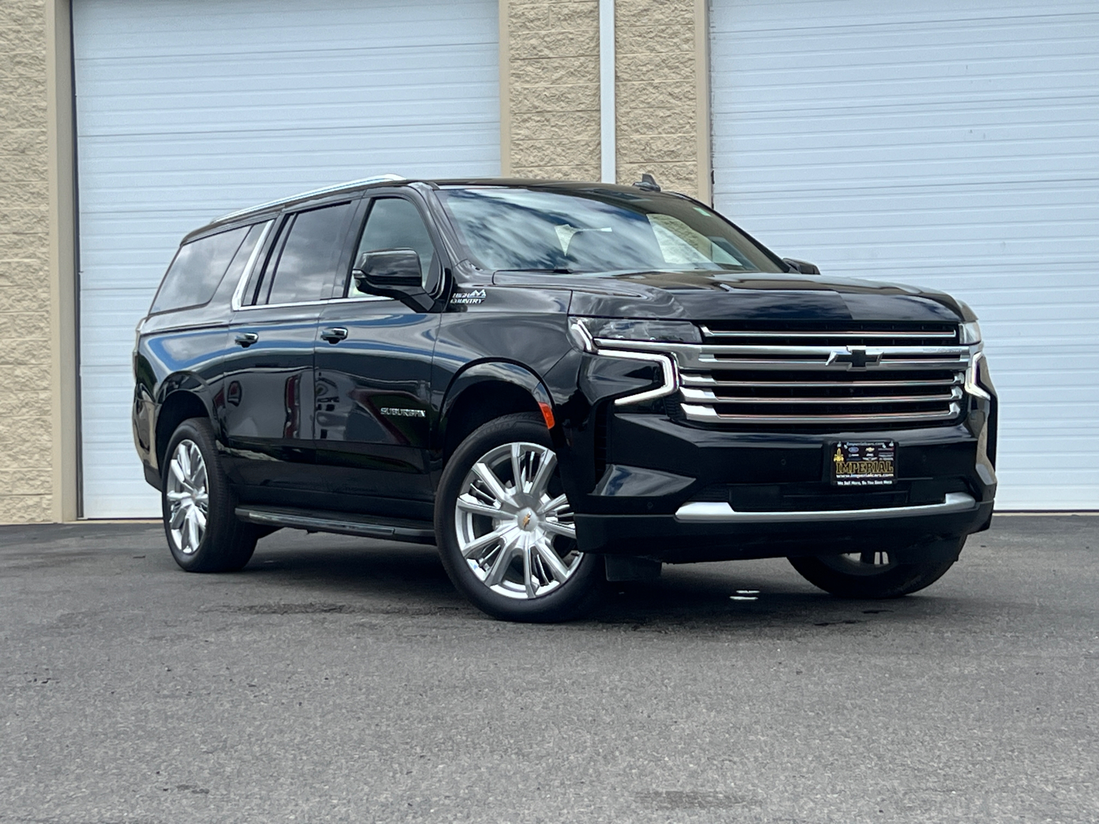 2023 Chevrolet Suburban High Country 1