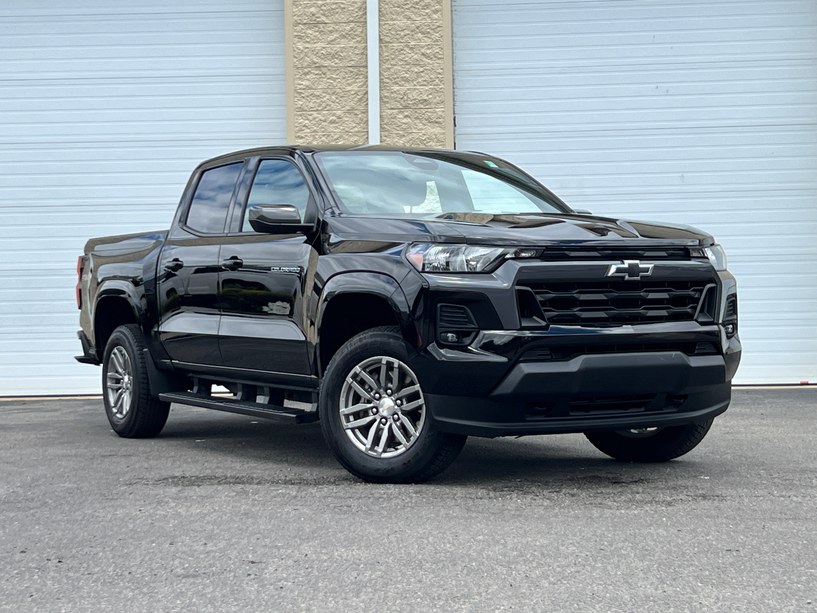 2023 Chevrolet Colorado LT 1