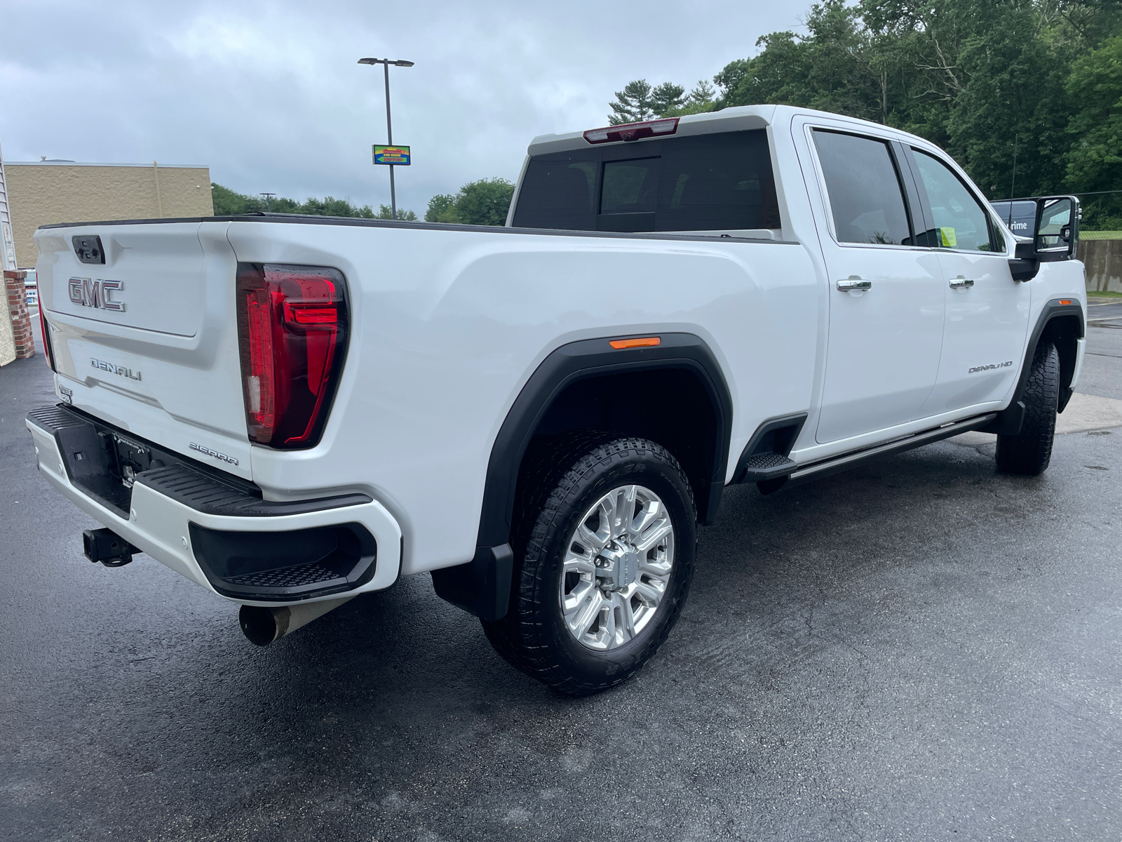 2023 GMC Sierra 2500HD Denali 13