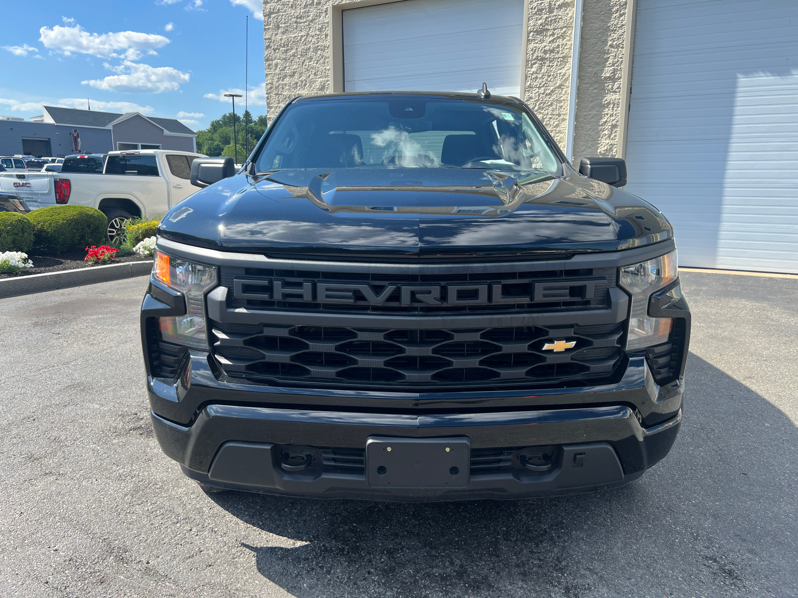 2022 Chevrolet Silverado 1500 Custom 3