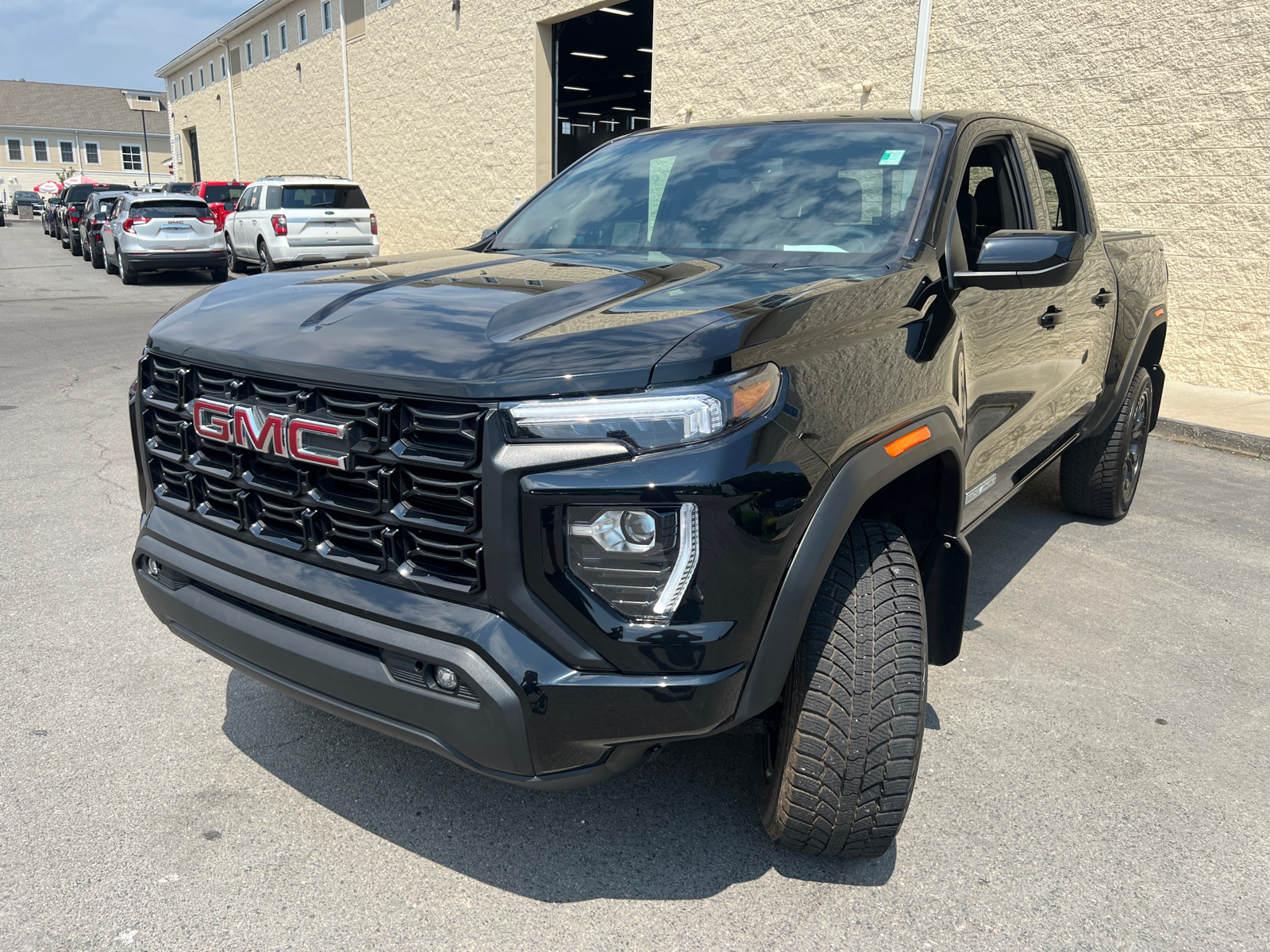 2023 GMC Canyon Elevation 4