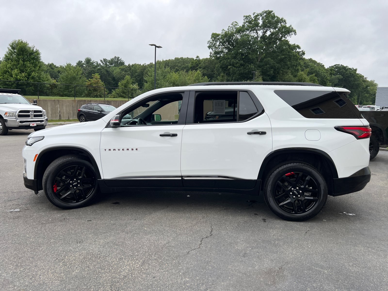 2023 Chevrolet Traverse Premier 5