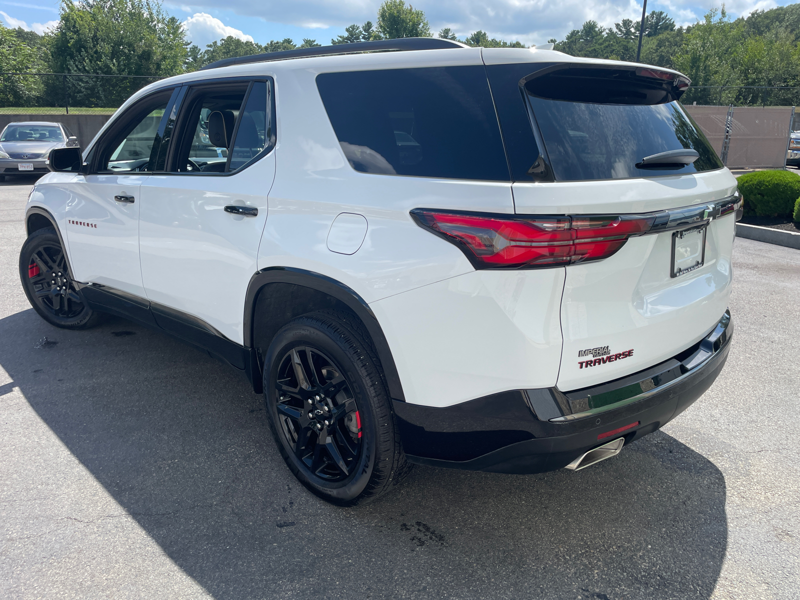 2023 Chevrolet Traverse Premier 8