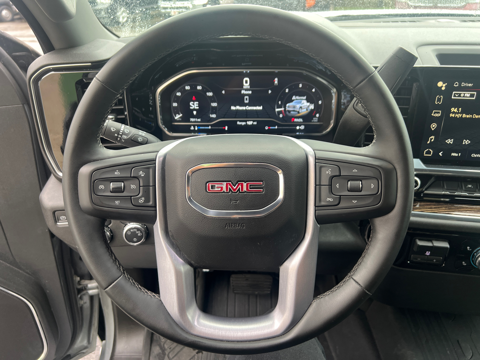 2024 GMC Sierra 1500 SLE 22