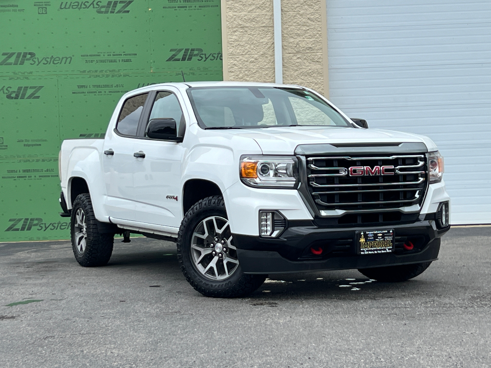 2021 GMC Canyon AT4 w/Cloth 2