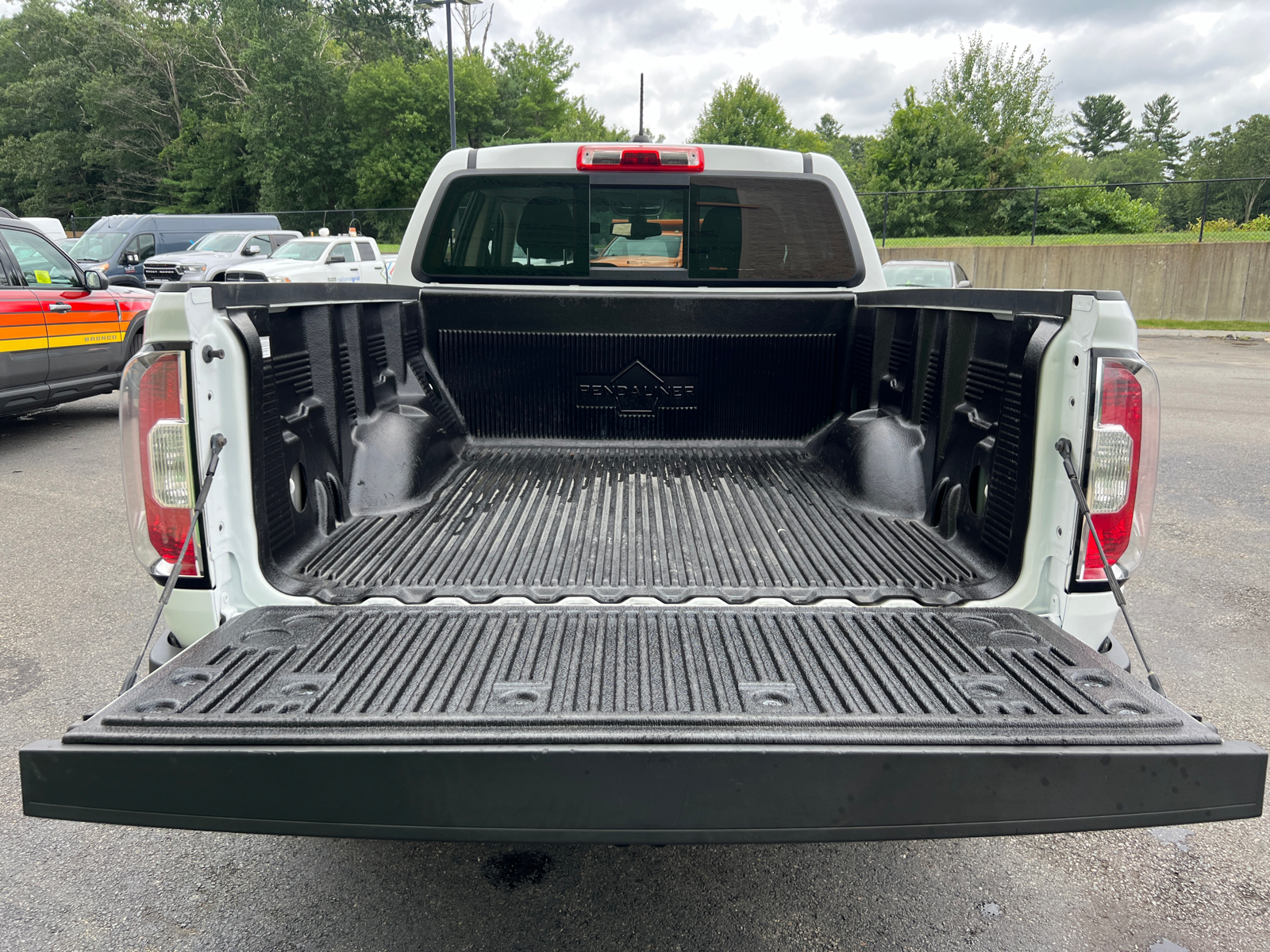 2021 GMC Canyon AT4 w/Cloth 9