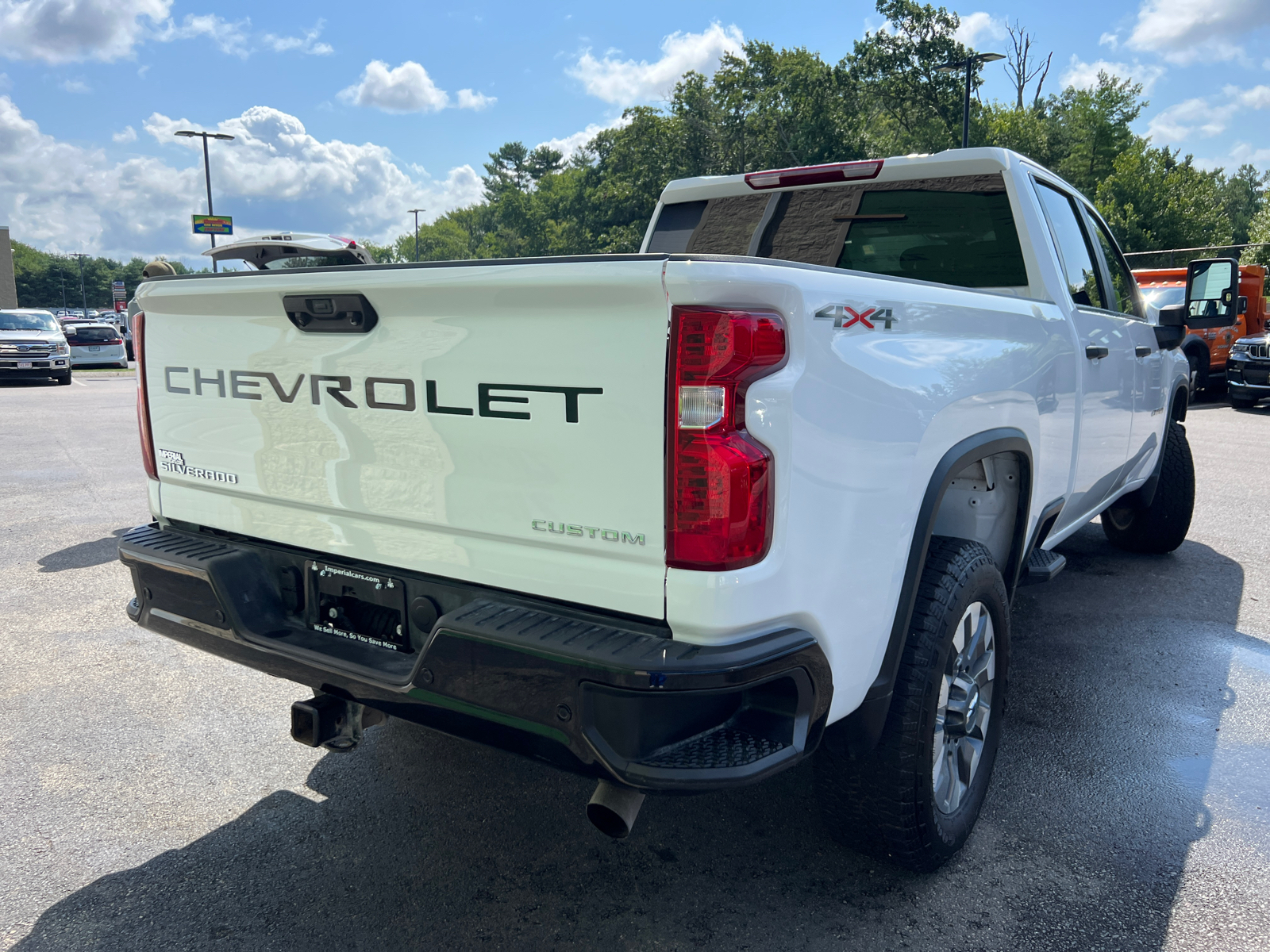 2024 Chevrolet Silverado 2500HD Custom 10