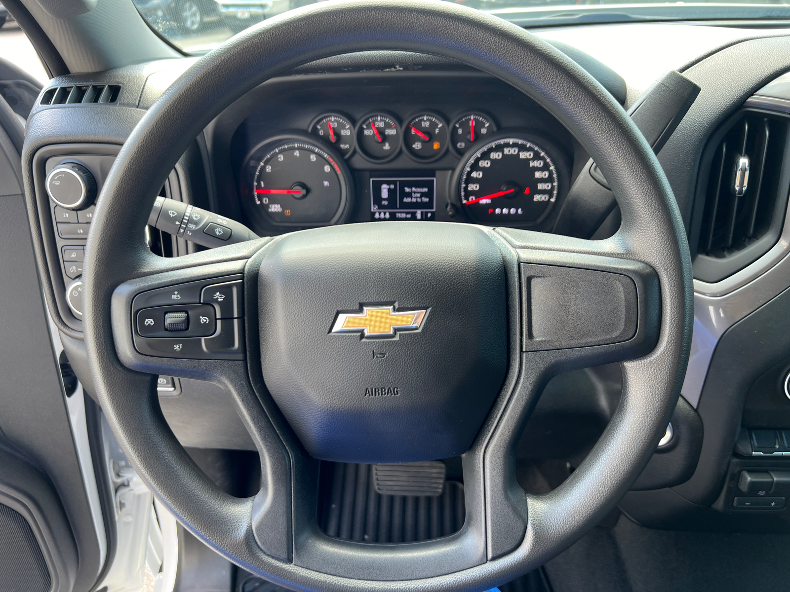 2024 Chevrolet Silverado 2500HD Custom 23